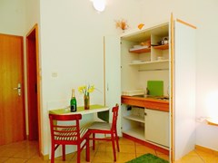 Apartments Luna: Room STUDIO CAPACITY 2 - photo 12