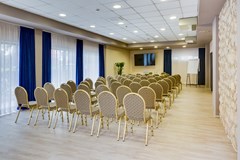 Pinija: Conferences - photo 12