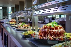 Pinija: Restaurant - photo 38