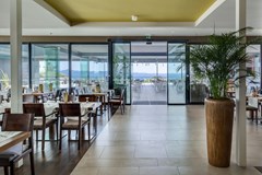 Pinija: Restaurant - photo 43