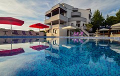 Aparthotel Villa Plat: General view - photo 20