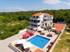 Aparthotel Villa Plat: Pool - photo 43