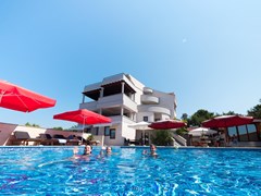 Aparthotel Villa Plat: Pool - photo 52