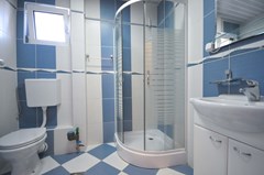 D&D Apartments Budva 3: Room - photo 5