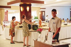 Montenegro Beach Resort: Restaurant - photo 29