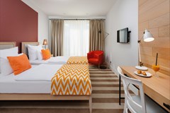 Budva: Room DOUBLE STANDARD - photo 47