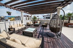 Avrora (Vityazevo) Otel`: У бассейна - photo 14