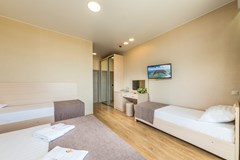 Del`MarInn Otel`: Стандартный 4-местный - photo 33