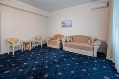 Brigantina (Gelendzhik) Hotel: Deluxe 2-местный 2-комнатный Deluxe 2-местный 2-комнатный - photo 35