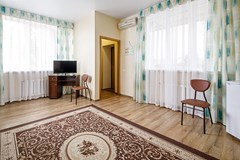 Kristall (Gelendzhik) Hotel-pansionat: Стандарт 2-местный 2-комнатный корпус 3,4 - photo 31