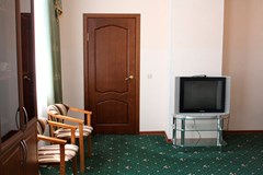 Sanatorium im.Dimitrova: Люкс 2-местный 2-комнатный 2 корп (Л2м2к2) Люкс 2-местный 2-комнатный 2 корп - photo 61