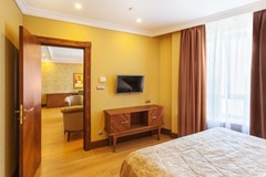 Dubovaya Roshha Zheleznovodsk: Люкс Стандарт 2-местный 2-комнатный в корпусе люкс - photo 46