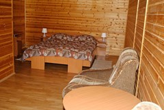 Derevnya Aleksandrovka Turistskij kompleks: Люкс 2-местный 2-комнатный - photo 31