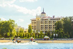 MISTRAL HOTEL & SPA Otel`: Территория - photo 4