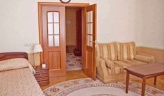 Barvixa Sanatorij: Апартамент 1-местный 3-комнатный Апартаменты 1-местный 3-комнатный - photo 26