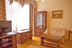Barvixa Sanatorij: Люкс 1-местный 2-комнатный (улучшенный с кухней корпус 3) - photo 25