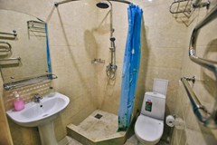Rus` otel` ( Veseloe) Otel`: Стандартный 4-местный 2 комнатный (1 двуспальная кровать+ диван раскладной) Стандартный 4-местный 2 комнатный - photo 25