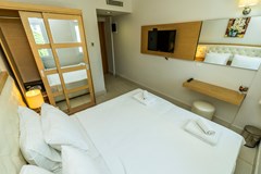 Dragut Point North Hotel: Room - photo 10