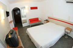 Serhan: Room - photo 10