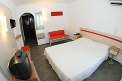 Serhan: Room - photo 13