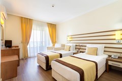 Akbulut & Spa: Room - photo 4