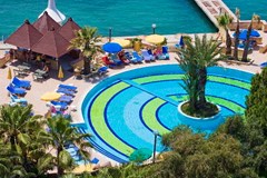 Fantasia Hotel De Luxe Kusadasi: Pool - photo 15