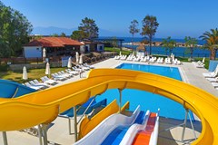 Le Bleu Hotel & Resort: Pool - photo 76