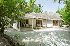 Fihalhohi Island Resort: Room - photo 13