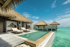 COMO Maalifushi: Pool - photo 3