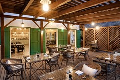The Ravenala: Restaurant - photo 30