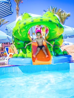 Sunny Days Resort Spa & Aqua Park: Pool - photo 13