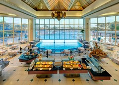 Aurora Oriental Resort: Restaurant - photo 6