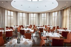 Holiday Inn Almaty: Restaurant - photo 7