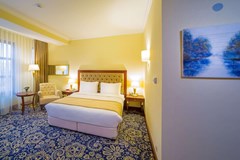 Ramada by Wyndham Almaty: Room SINGLE KING SIZE BED - photo 15