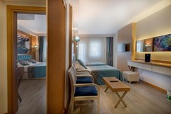 Sealife Family Resort Hotel: Family Room - photo 43