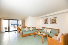 Sunrise Holidays Resort: Mega Room - photo 23
