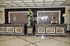 IL Mercato Hotel & Spa: Reception отеля - photo 2