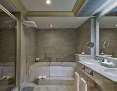 Gloria Verde Resort & Spa Executive Rooms: King Suite - photo 25