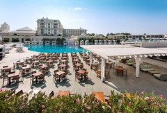 Titanic Deluxe Golf Belek: Бар у бассейна - photo 13