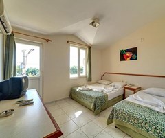 More Hotel - photo 13