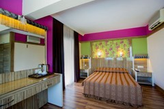Fame Residence Beach (Park) - photo 15