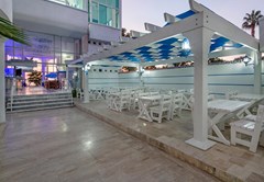 Olimpos Beach Hotel By RRH&R: Терраса - photo 9