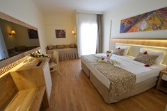 Cesars Resort Hotel Side: Standard Land View/Sea View - photo 25