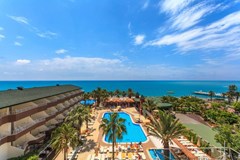 Galeri Resort Hotel: Территория отеля - photo 12