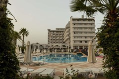 Holiday Garden Resort - photo 10