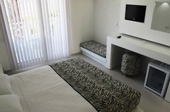 Casa Blanca Beach Hotel - photo 11