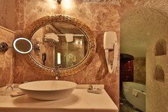 Cappadocia Cave Suites: Room - photo 29
