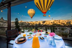 Goreme Kaya Hotel: Terrace - photo 9