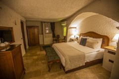 Artemis Cave Suites - photo 14