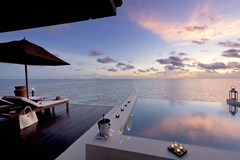 Lily Beach Resort & Spa at Huvahendhoo: Miscellaneous - photo 7